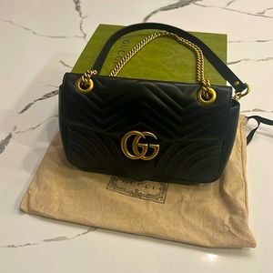 Authentic Black Gucci GG Marmont small flap purse with receipt
